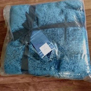 NEW UNUSED Luxe Chenille Throw from West Elm